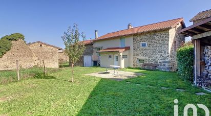 Maison de village 4 pièces de 83 m² à Domaize (63520)