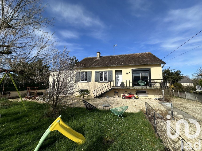 Maison 4 pièces de 115 m² à Issoudun (36100)