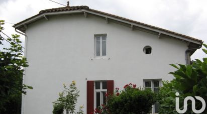 Maison 10 pièces de 286 m² à Chamadelle (33230)