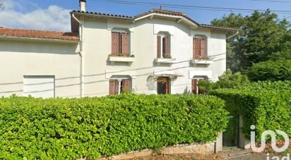 Traditional house 10 rooms of 286 m² in Chamadelle (33230)