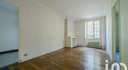 Appartement 3 pièces de 66 m² à Paris (75017)