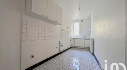 Appartement 3 pièces de 66 m² à Paris (75017)