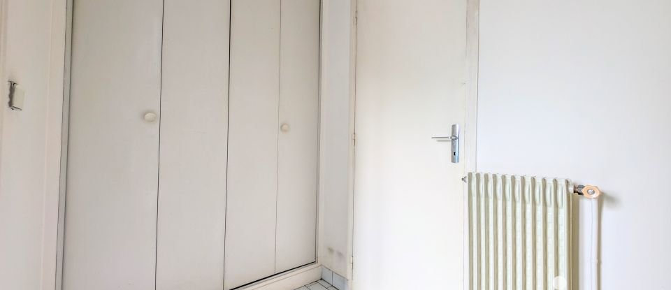 Appartement 3 pièces de 66 m² à Paris (75017)