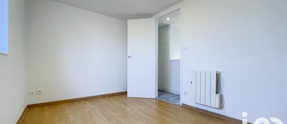 Town house 4 rooms of 93 m² in Aunay-sous-Auneau (28700)