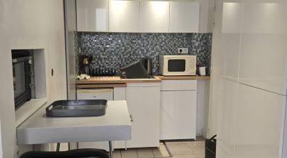 Studio 1 pièce de 20 m² à Courbevoie (92400)