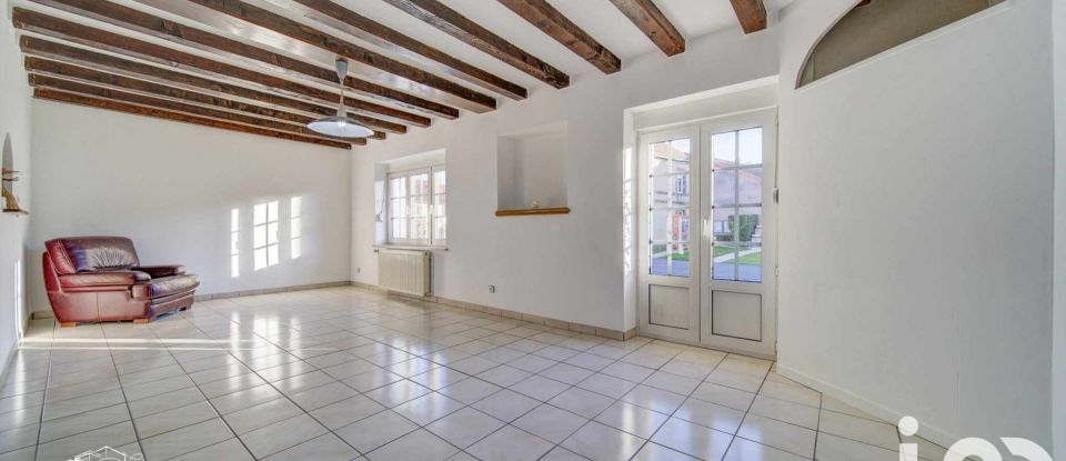 Maison 5 pièces de 128 m² à Bérig-Vintrange (57660)