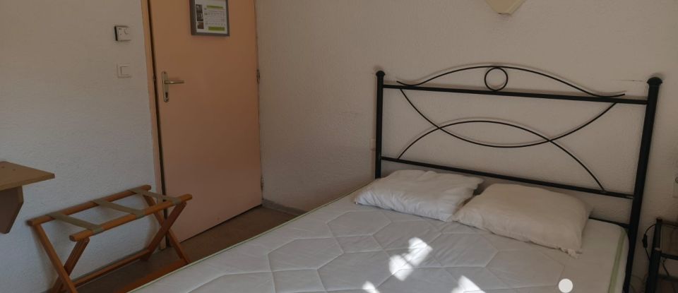 Lodge 20 rooms of 454 m² in Cucugnan (11350)