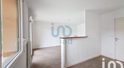 Apartment 3 rooms of 60 m² in Mordelles (35310)