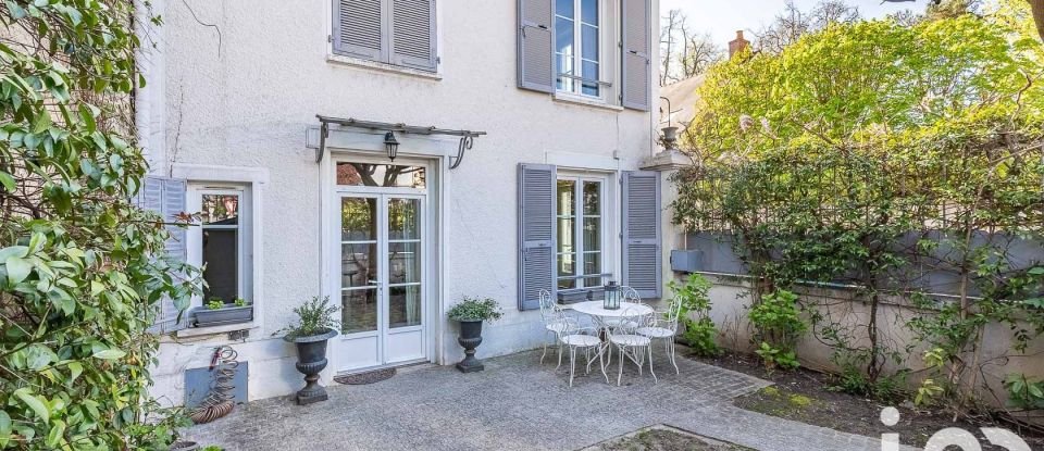 Town house 7 rooms of 131 m² in MORET-SUR-LOING (77250)