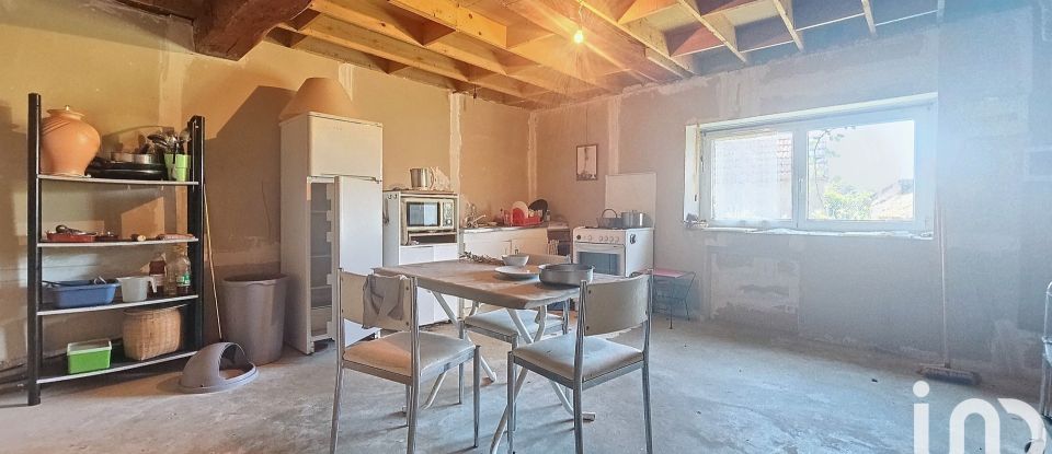 Maison traditionnelle 4 pièces de 117 m² à Deux-Chaises (03240)