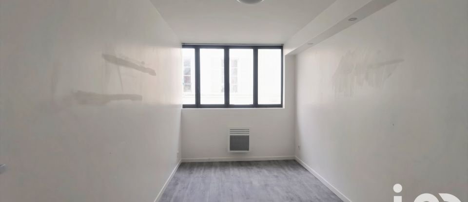 Appartement 2 pièces de 33 m² à Paris (75020)