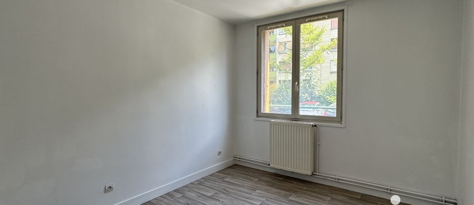 Appartement 5 pièces de 73 m² à Clichy-sous-Bois (93390)