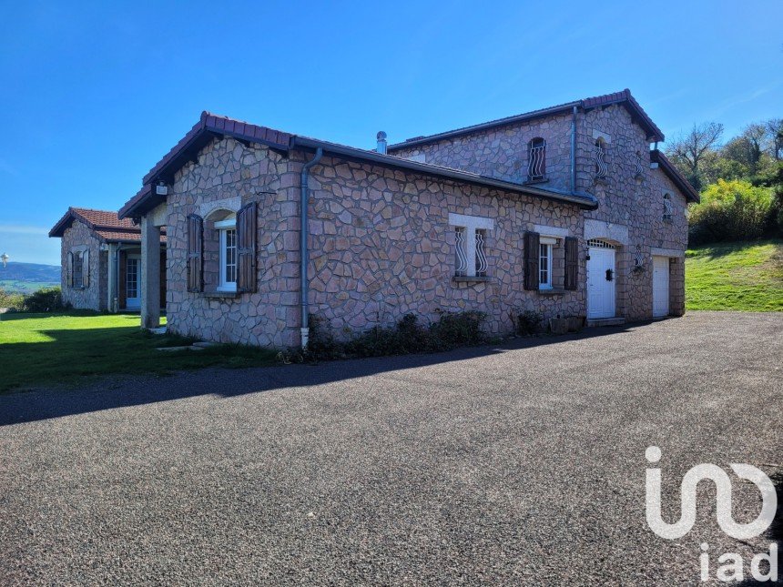 Traditional house 8 rooms of 184 m² in SAINT-VICTOR-SUR-LOIRE (42230)