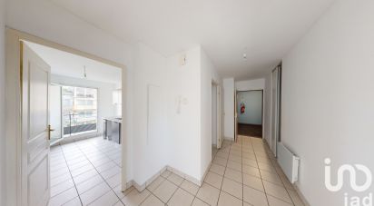 Apartment 5 rooms of 111 m² in Roubaix (59100)