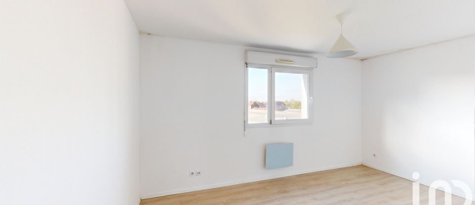 Appartement 5 pièces de 111 m² à Roubaix (59100)