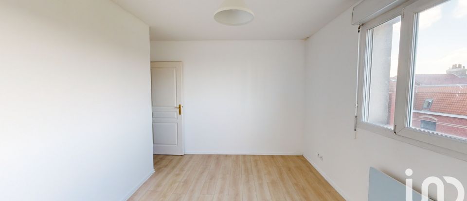 Appartement 5 pièces de 111 m² à Roubaix (59100)