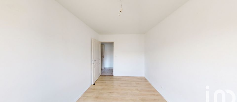 Appartement 5 pièces de 111 m² à Roubaix (59100)