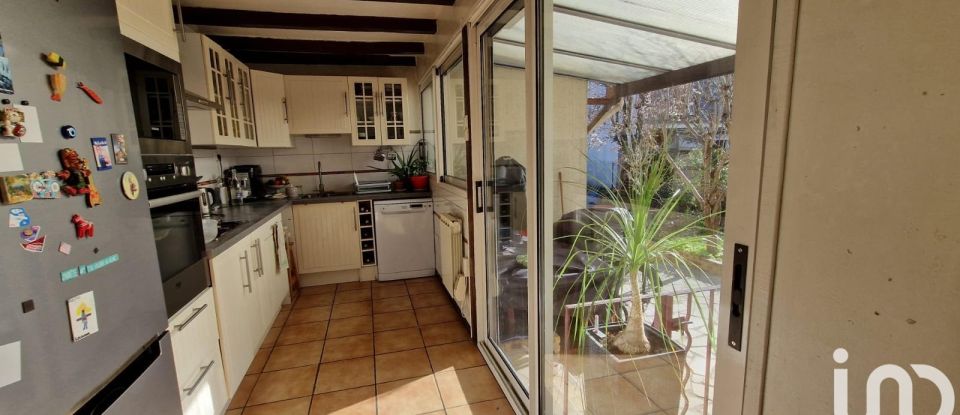 House 3 rooms of 71 m² in Maisons-Alfort (94700)