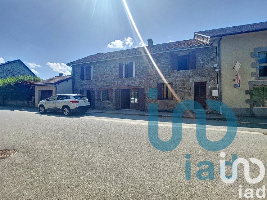 Village house 8 rooms of 156 m² in Flayat (23260)