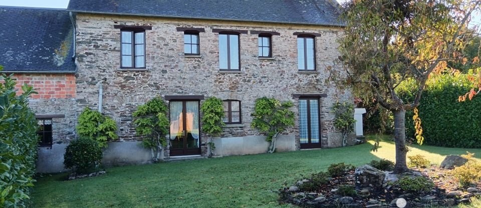 House 4 rooms of 119 m² in Moon-sur-Elle (50680)