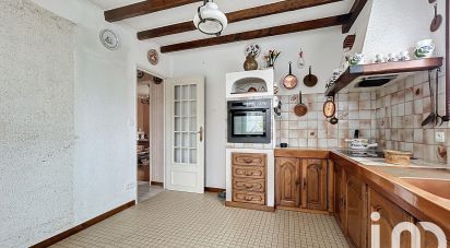 Traditional house 7 rooms of 102 m² in Saint-Memmie (51470)