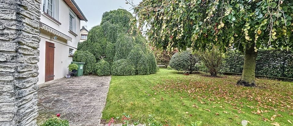 Maison traditionnelle 7 pièces de 102 m² à Saint-Memmie (51470)