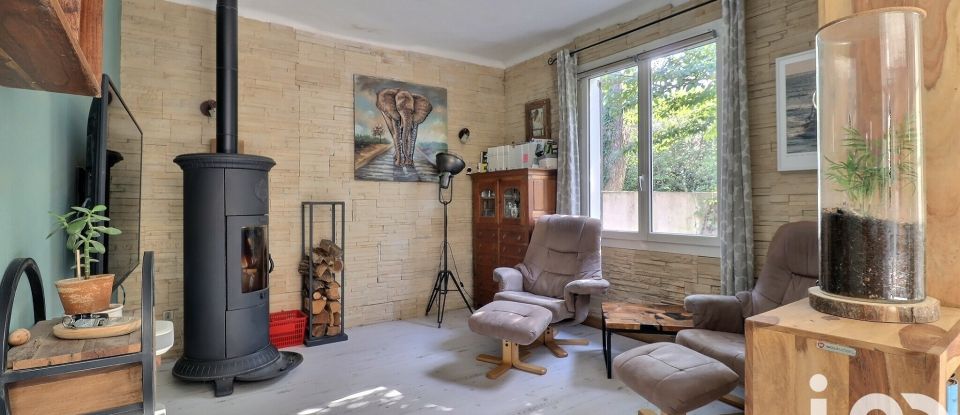 Maison 4 pièces de 105 m² à Sorgues (84700)