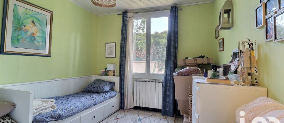 Maison 4 pièces de 105 m² à Sorgues (84700)