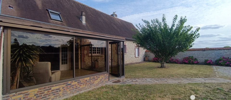 Maison traditionnelle 5 pièces de 175 m² à Courcelles-sur-Seine (27940)