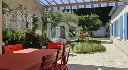 House 5 rooms of 110 m² in La Rochelle (17000)