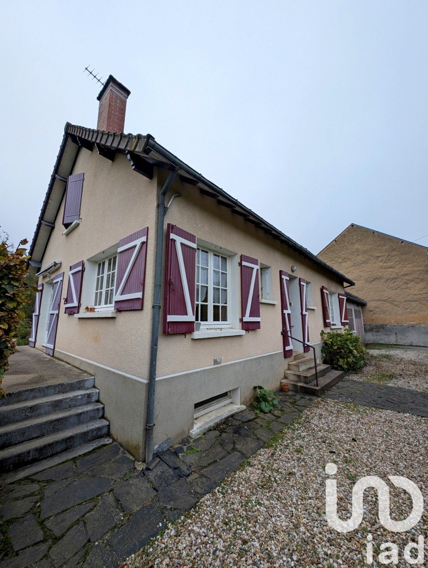 Village house 5 rooms of 130 m² in Le Pont-Chrétien-Chabenet (36800)