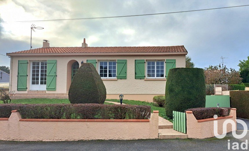 House 6 rooms of 119 m² in La Ferrière (85280)