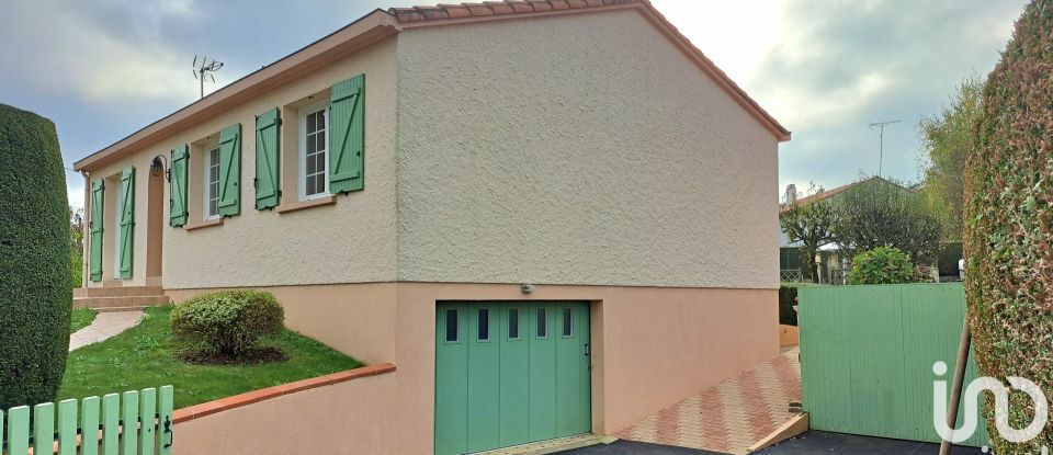 House 6 rooms of 119 m² in La Ferrière (85280)