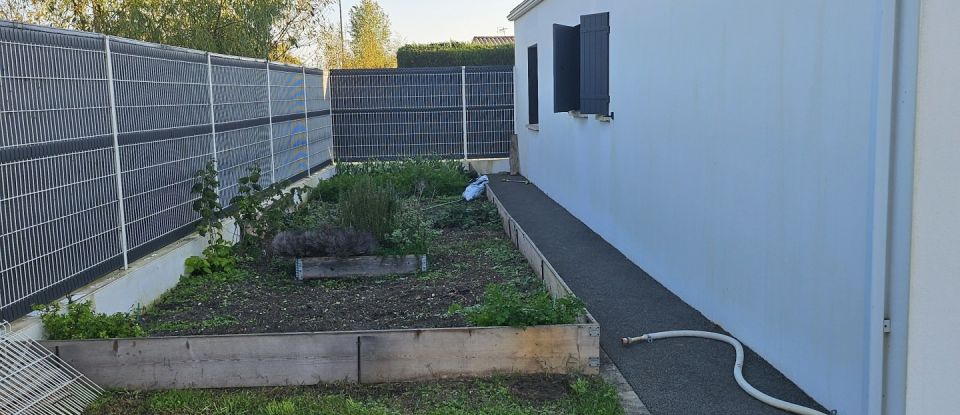 Pavillon 5 pièces de 128 m² à Saujon (17600)