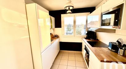 Appartement 4 pièces de 82 m² à Grandcamp-Maisy (14450)