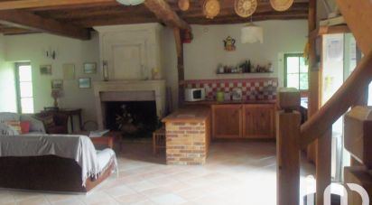 Longere 4 rooms of 132 m² in Croix-Chapeau (17220)