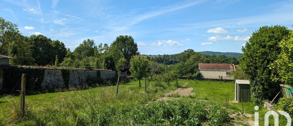 Village house 10 rooms of 280 m² in Berneuil (87300)