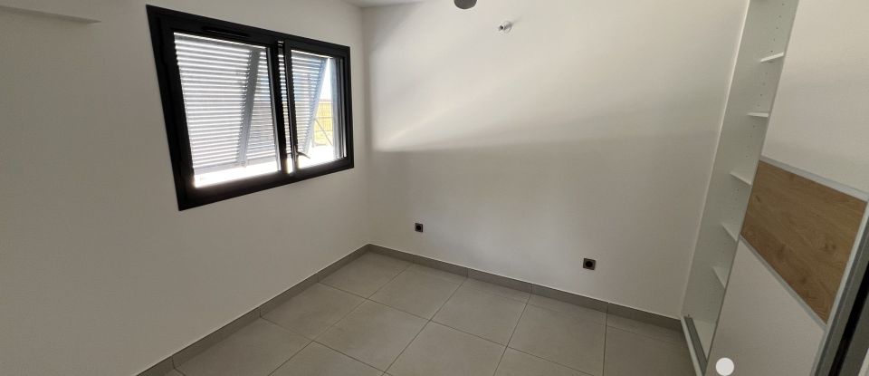 Appartement 3 pièces de 67 m² à LA SALINE-LES-BAINS (97434)