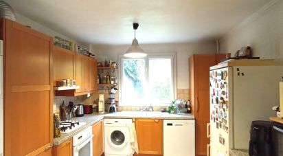 House 5 rooms of 84 m² in Magny-les-Hameaux (78114)