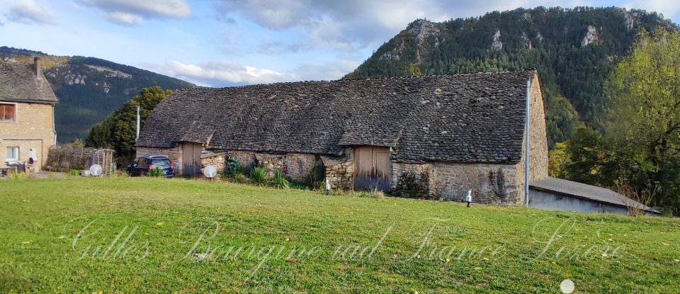 Barn conversion 7 rooms of 210 m² in Barjac (48000)