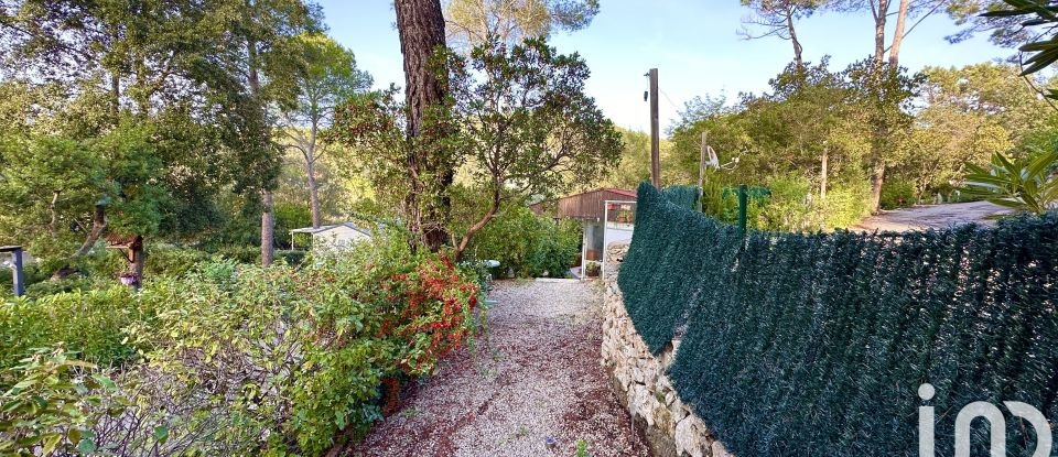 Terrain Loisirs de 250 m² à Fréjus (83600)