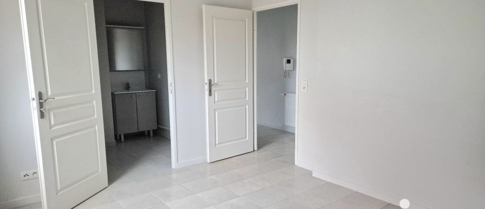 Apartment 2 rooms of 41 m² in Saint-Pierre-du-Perray (91280)