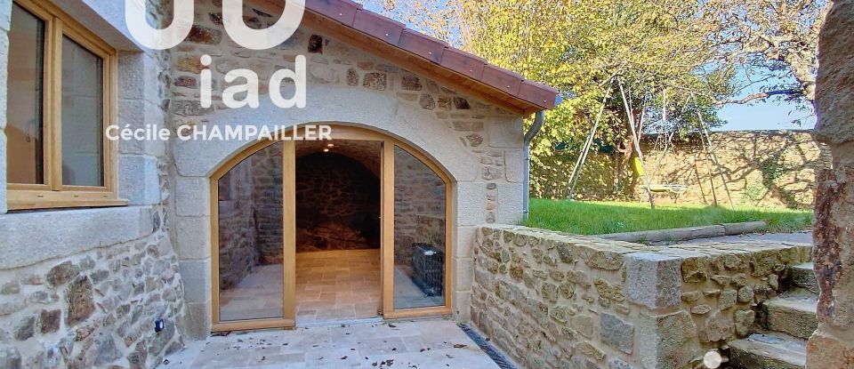 Village house 5 rooms of 110 m² in Pélussin (42410)