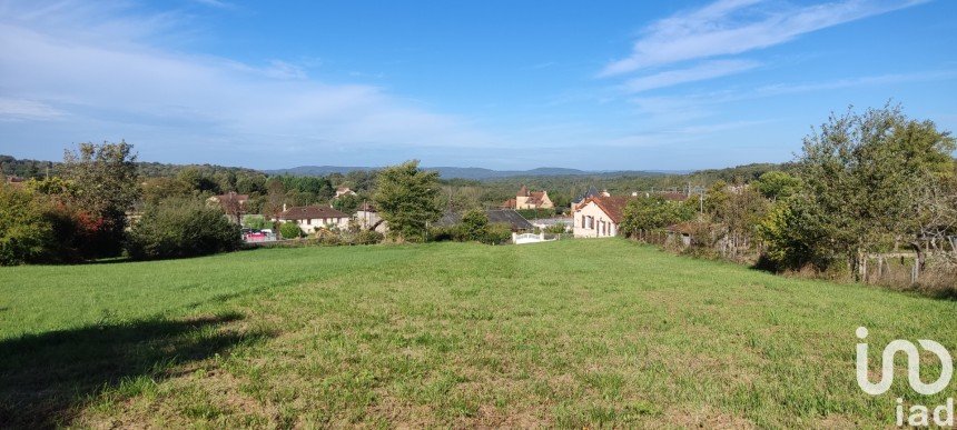 Terrain de 1 387 m² à Gourdon (46300)