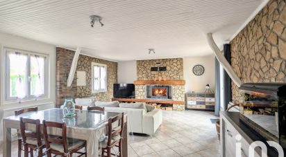 Maison rustique 7 pièces de 185 m² à Noyers-Saint-Martin (60480)