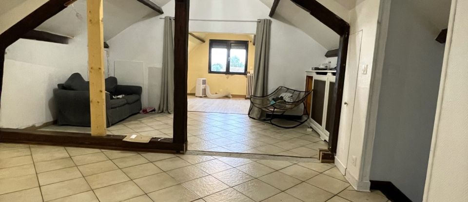 Maison 11 pièces de 270 m² à Attainville (95570)