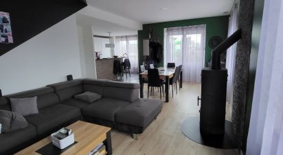 Town house 7 rooms of 155 m² in Brusvily (22100)