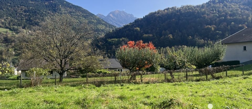 Land of 758 m² in Allevard (38580)