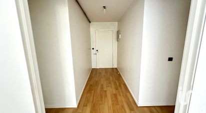 Appartement 3 pièces de 72 m² à Courbevoie (92400)