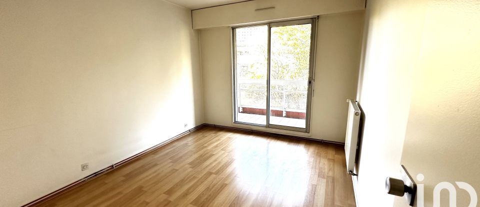 Appartement 3 pièces de 72 m² à Courbevoie (92400)